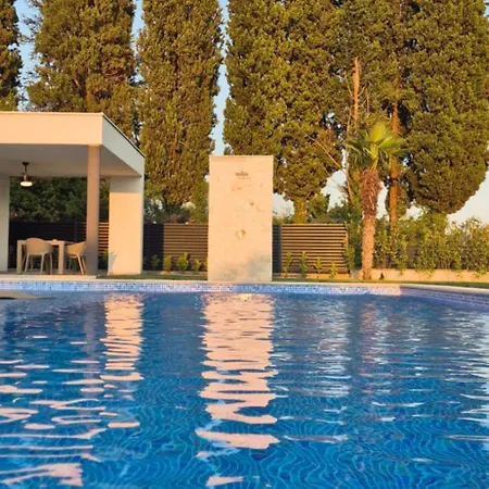 4a - Villa Buna