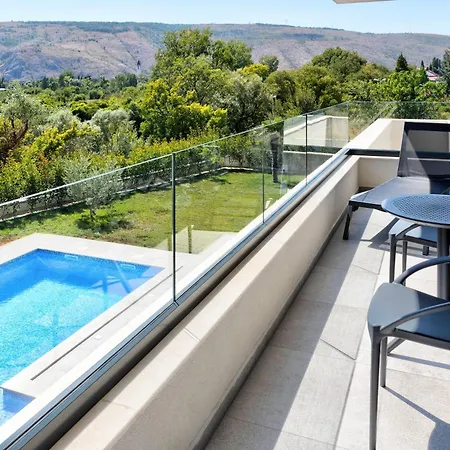 4a - Villa Buna
