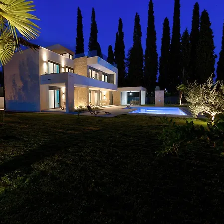 Villa 4a -
